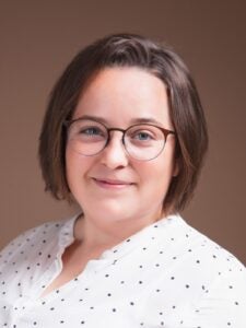 Head shot image of woman.